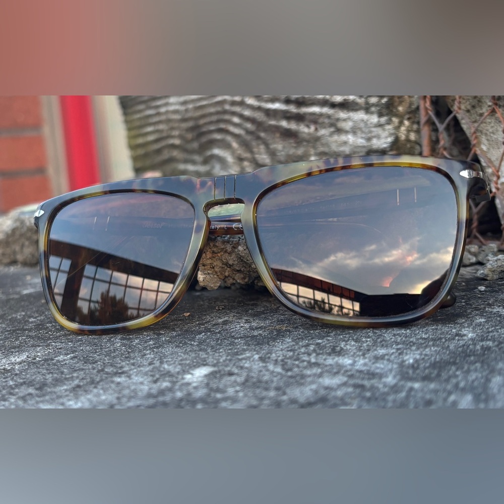 Persol 3225s Sunglasses in Havana
